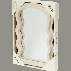 Action Spiegel met golvende lijst